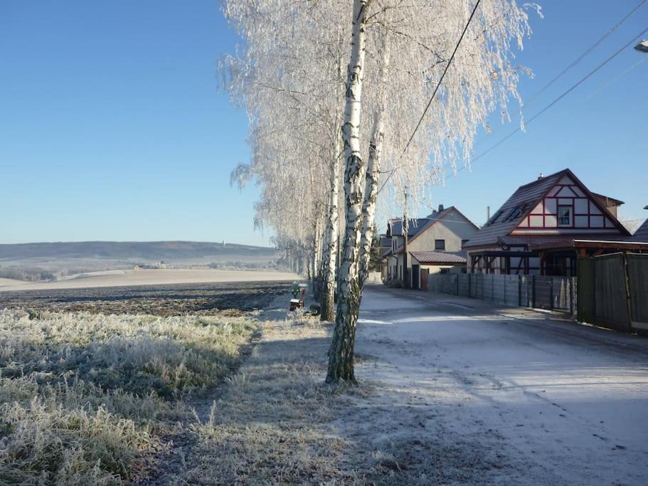 Erpelhaus Apartment Utzberg ภายนอก รูปภาพ